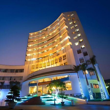 Cwd Hotel Hanoi Exteriör bild