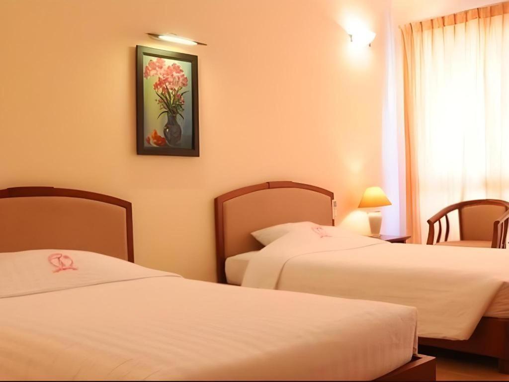 Cwd Hotel Hanoi Exteriör bild