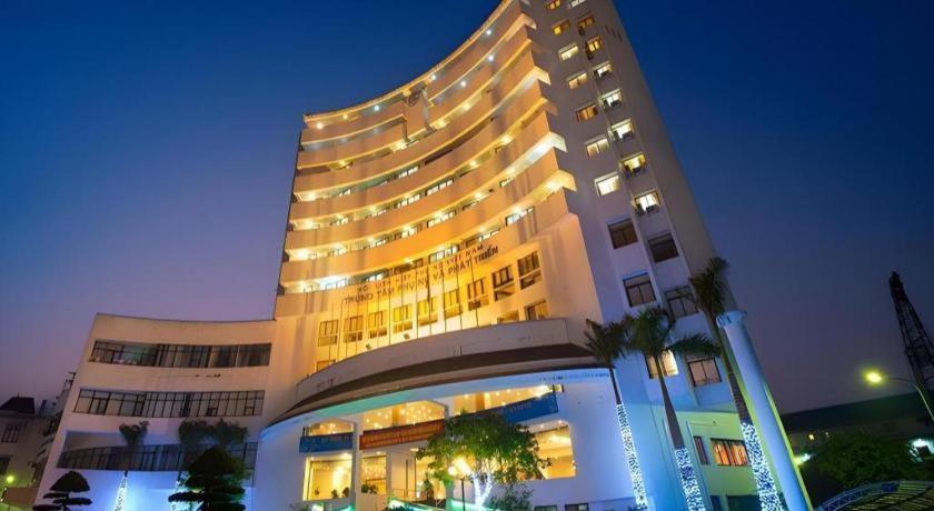 Cwd Hotel Hanoi Exteriör bild