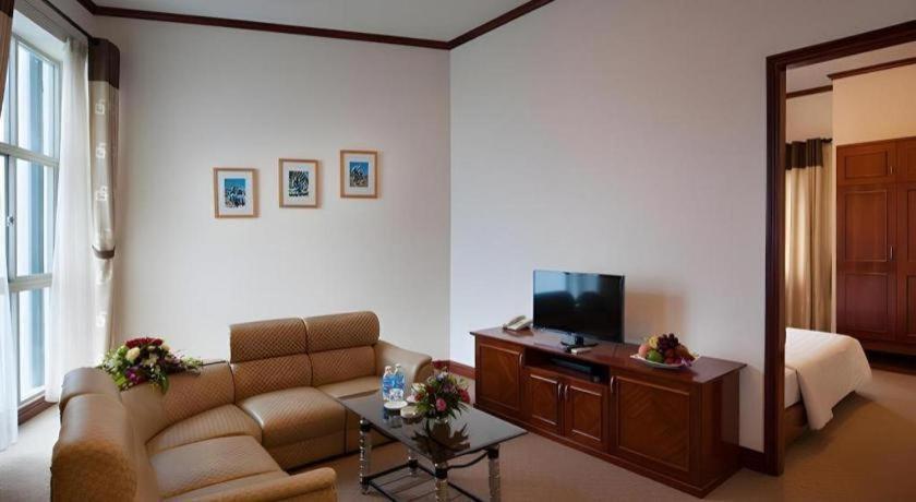 Cwd Hotel Hanoi Exteriör bild