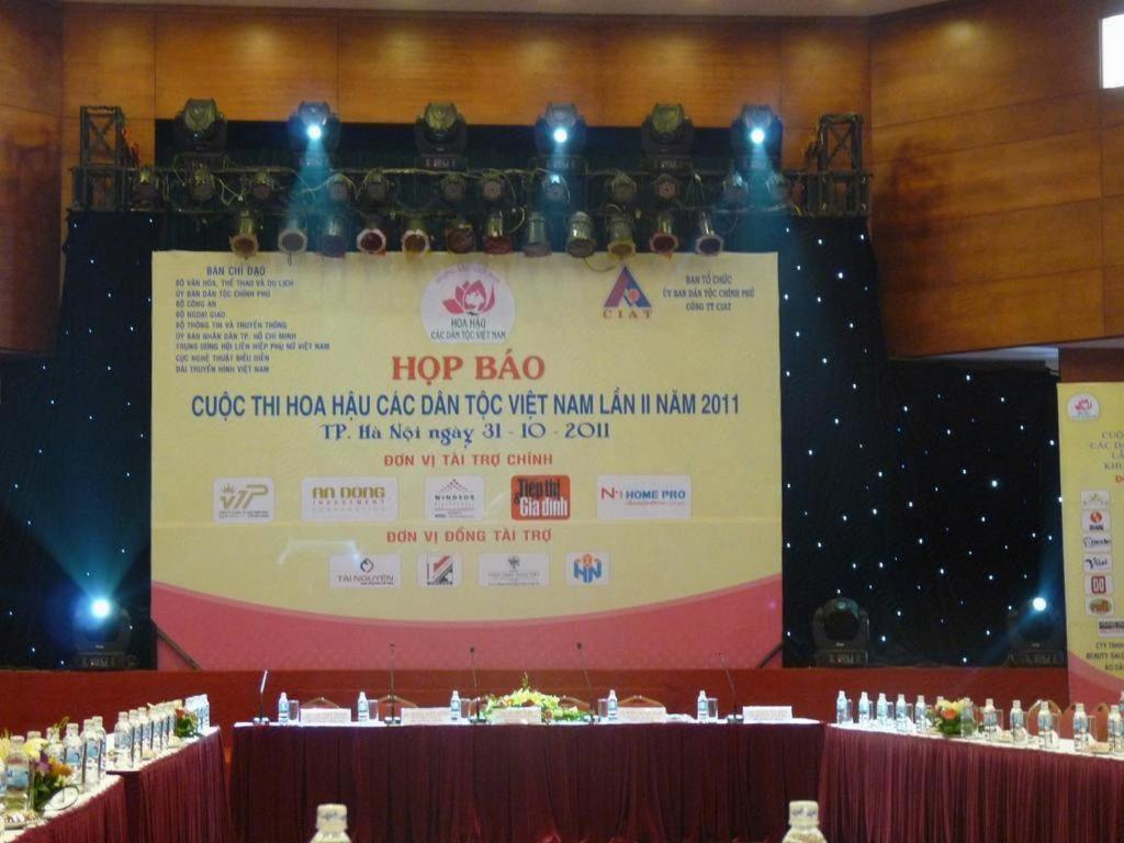 Cwd Hotel Hanoi Exteriör bild